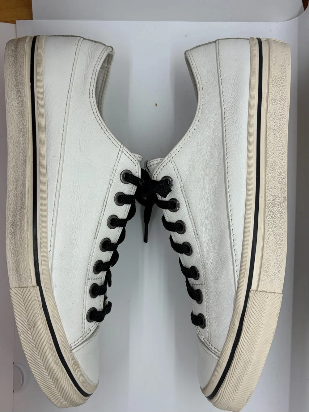 Rare Men’s  John Varvatos X Converse low-top leather sneakers US 10M